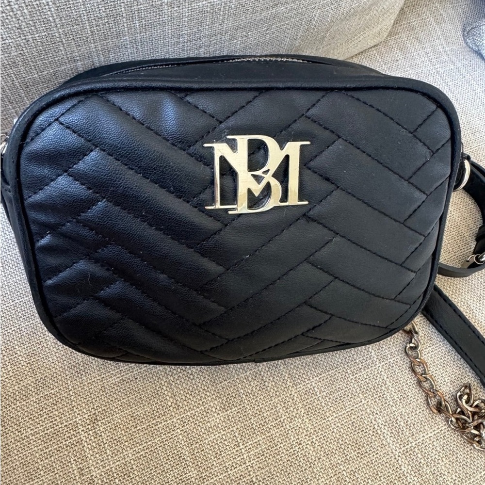 Badgley Mischka Camera crossbody Bag - Picture 6 of 12